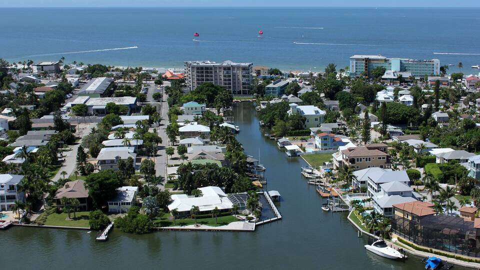 fort myers beach before hurricane Ian