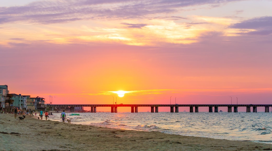 Sundown at the Beach