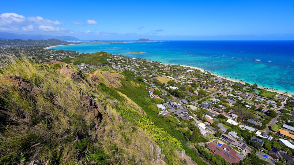Aerial view of the oceanfront neighborhood of Lanikai Bay in Kailua, as seen from the Lanikai Pillbox hike, on the eastern side of Oahu in Hawaii, United States