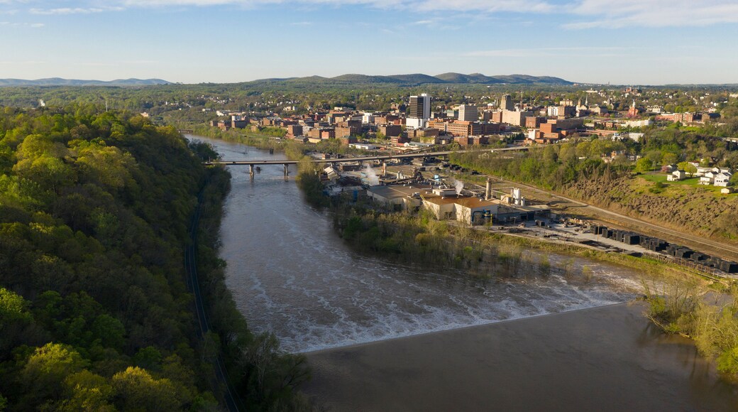 The Rising Sun Begins To Light Up Downtown Lynchburg Virginia