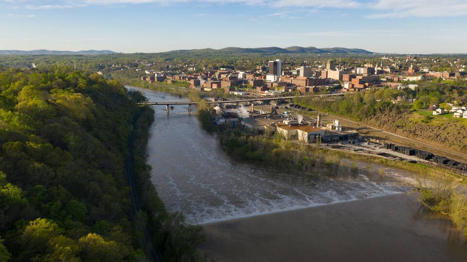 The Rising Sun Begins To Light Up Downtown Lynchburg Virginia