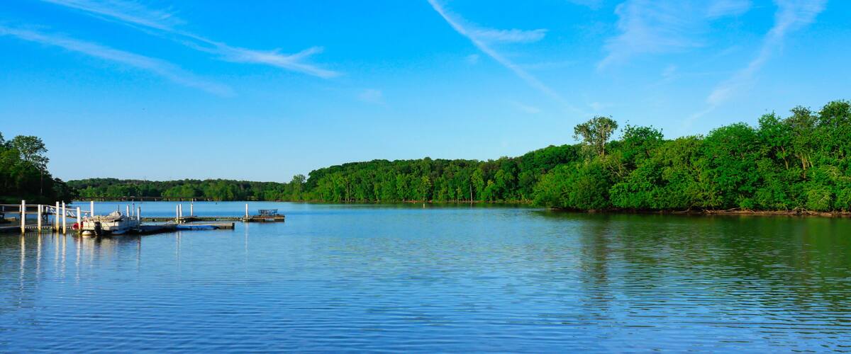 Lake Wylie, Gaston county, North Carolina on sunny a spring afternoon wit a beautiful blue sky.