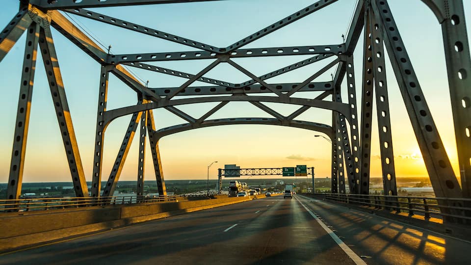 view of the Baton Rouge bridge on Interstate Ten over the Miss