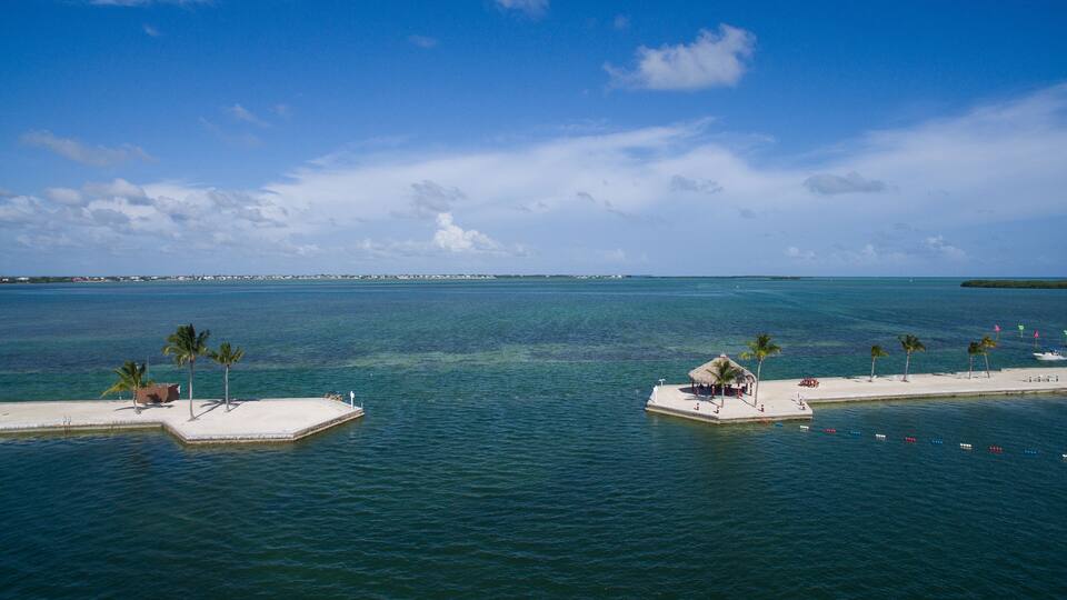 Aerial view from Venture Out on Cudjoe Key Florida., Shutterstock ID 757510879, Purchase Order: Wave 0 First Batch, Order Number: , Client/Licensee: Hotels.com / BEX, Other: Mixed Budget