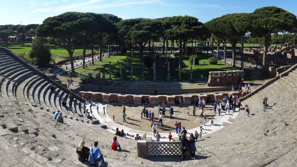 Panoramica Teatro di Ostia
