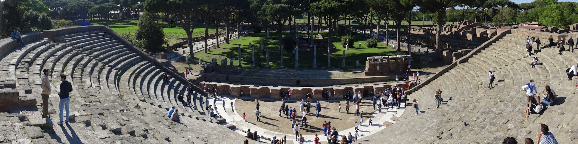 Panoramica Teatro di Ostia