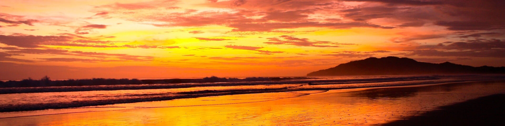 Went here for a surf and yoga trip. It was absolutely amazing. No power lines or houses visible from the beach, just nature. Walked a block through the jungle to get here. #trovember