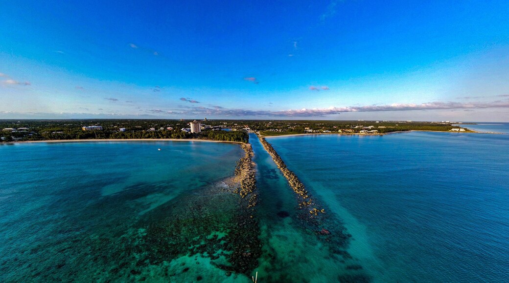 Grand Bahama Yacht Club