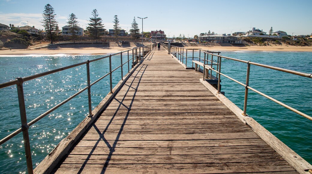 Port Noarlunga Jetty which includes general coastal views