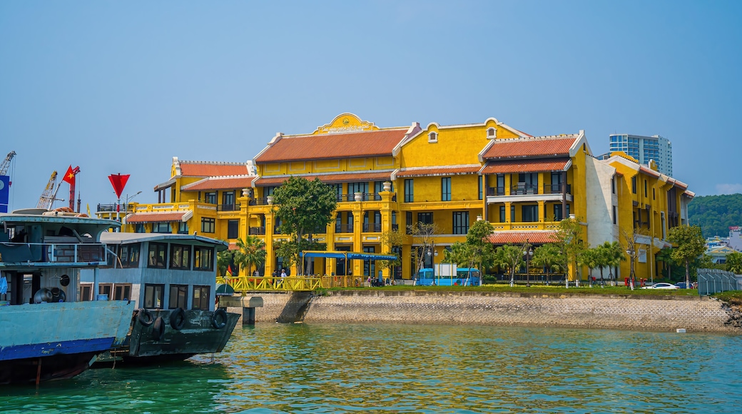 Port de croisière international de Hạ Long