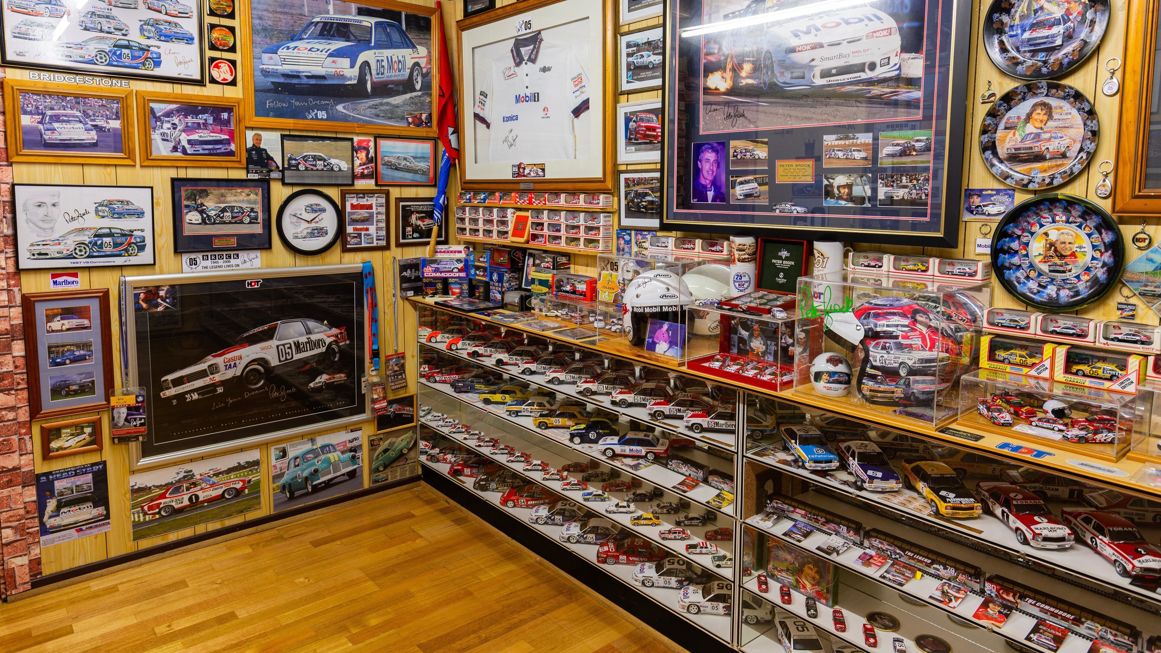 Bob\'s Shed showing interior views