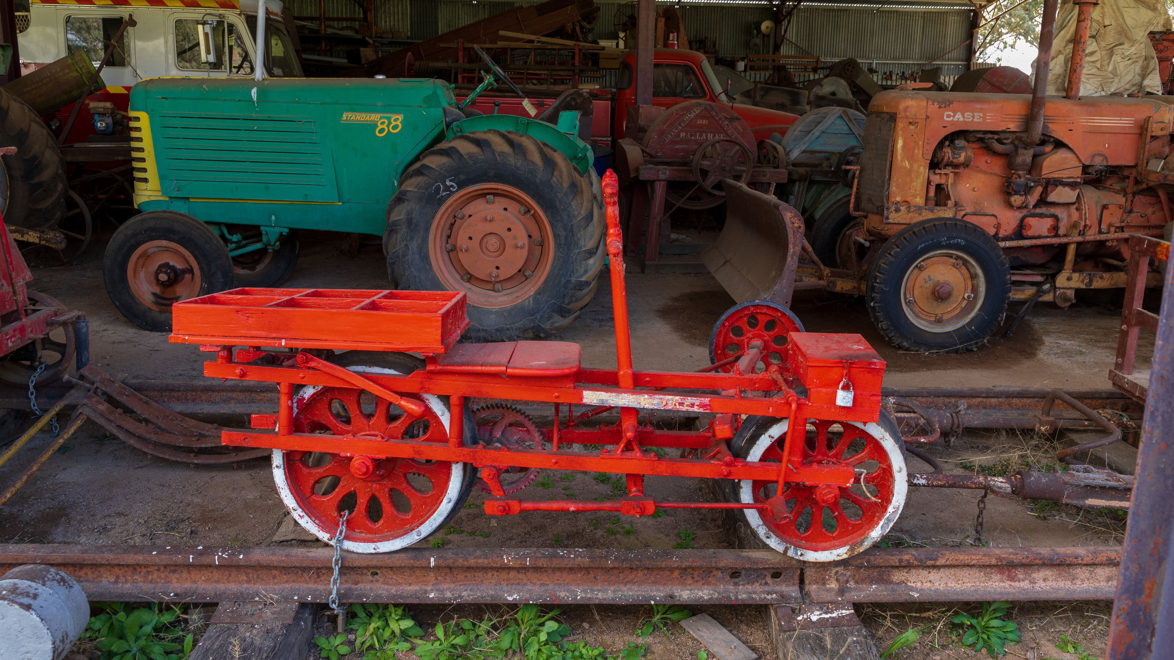 Quirindi Historical Cottage and Museum which includes heritage elements