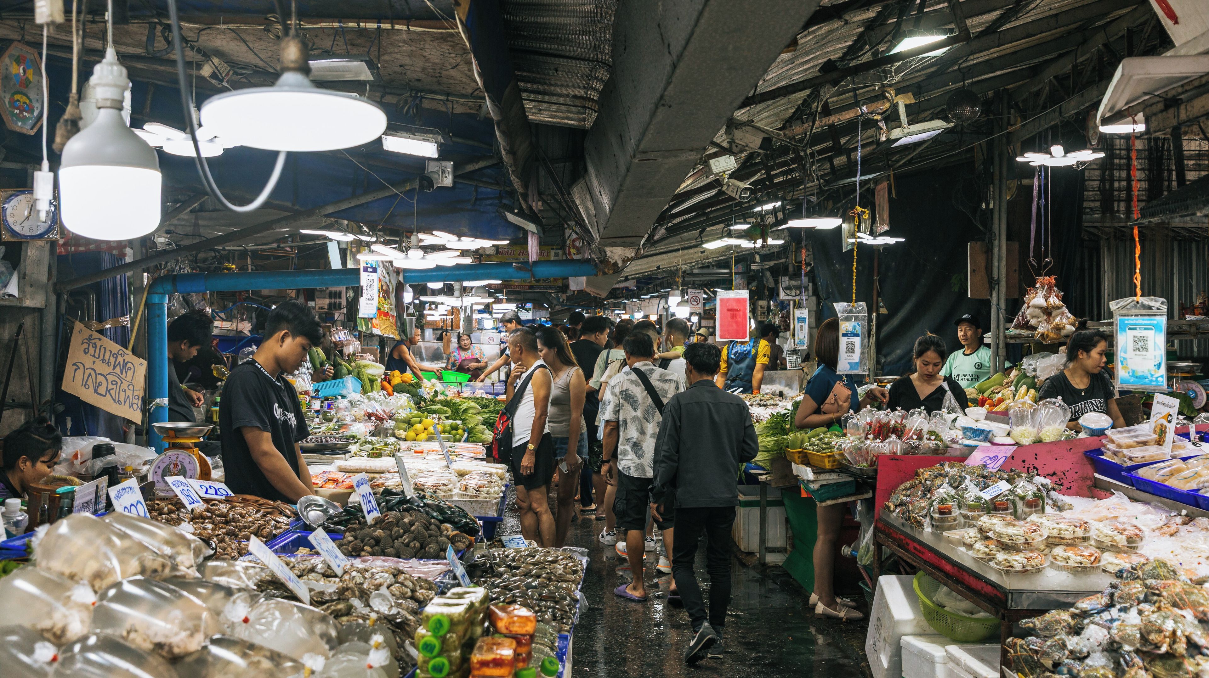 Lan Po Naklua Market