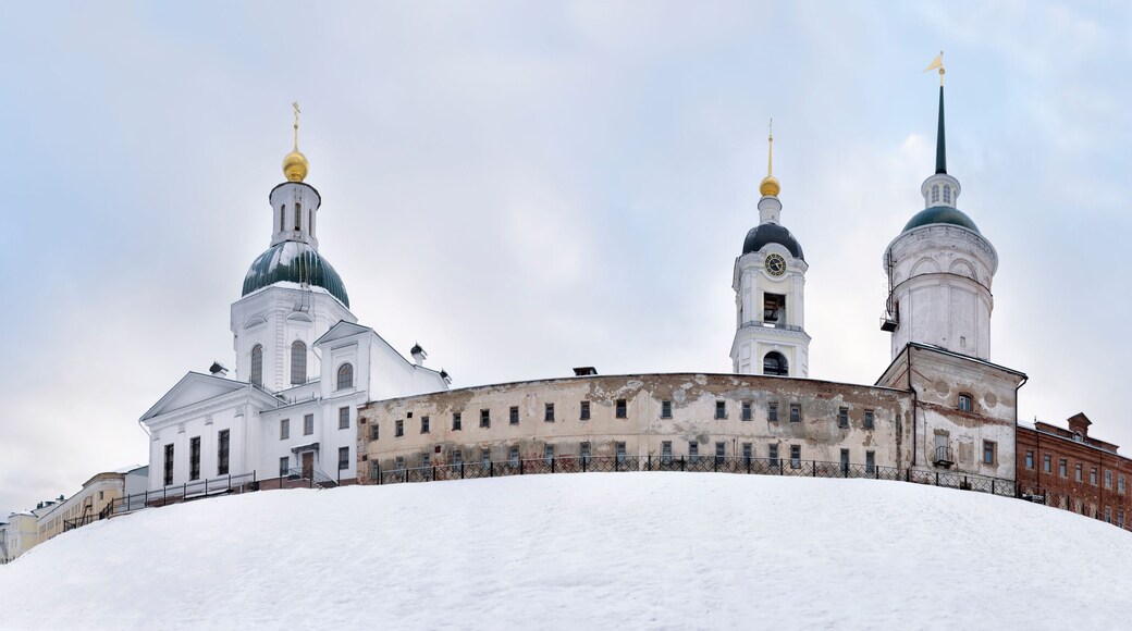 Holy Dormition man's monastery Sarovskaya Pustyn'. Outer wall and temples. Orthodox holy places in Nizhny Novgorod region