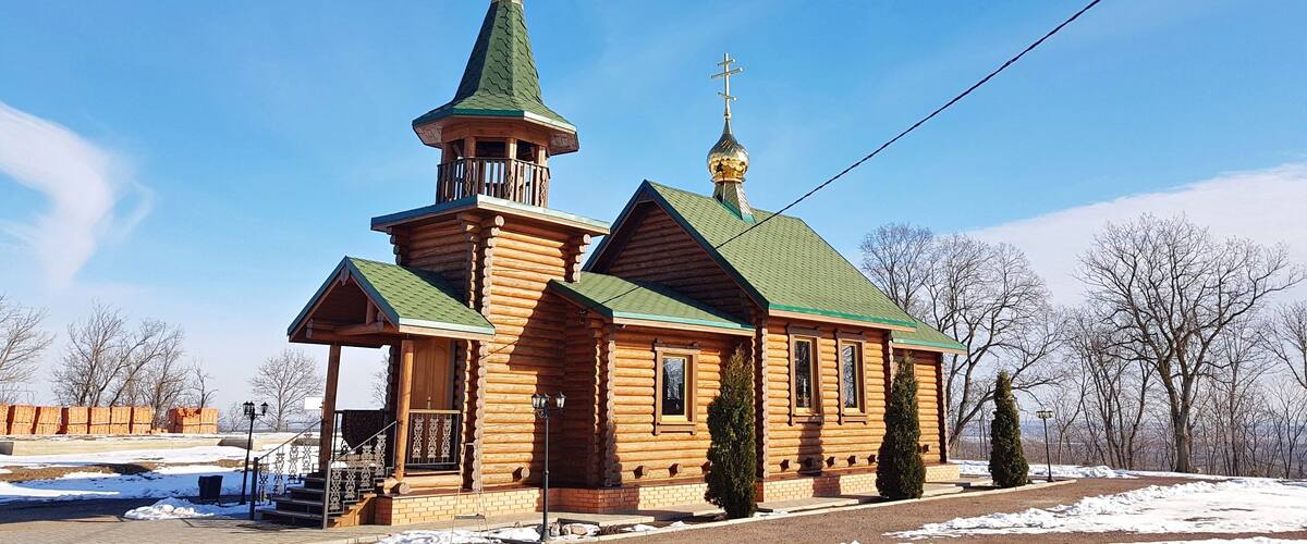 Wooden church on the territory of the Belogorsky monastery in central Russia. February 2020