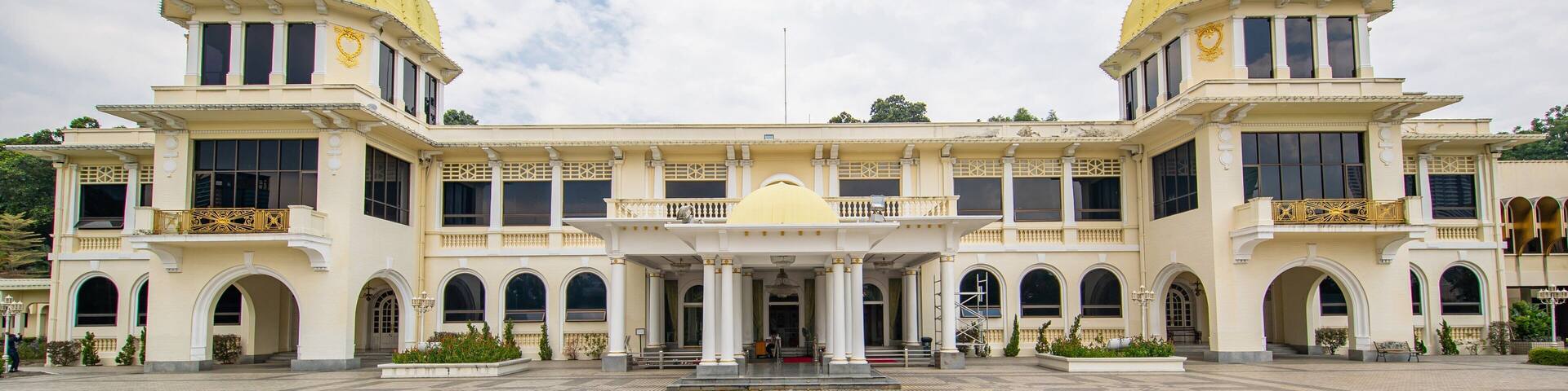 St Maarten and St Martin