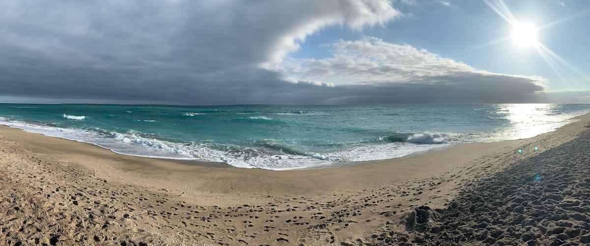 Beautiful morning on Stuart beach.