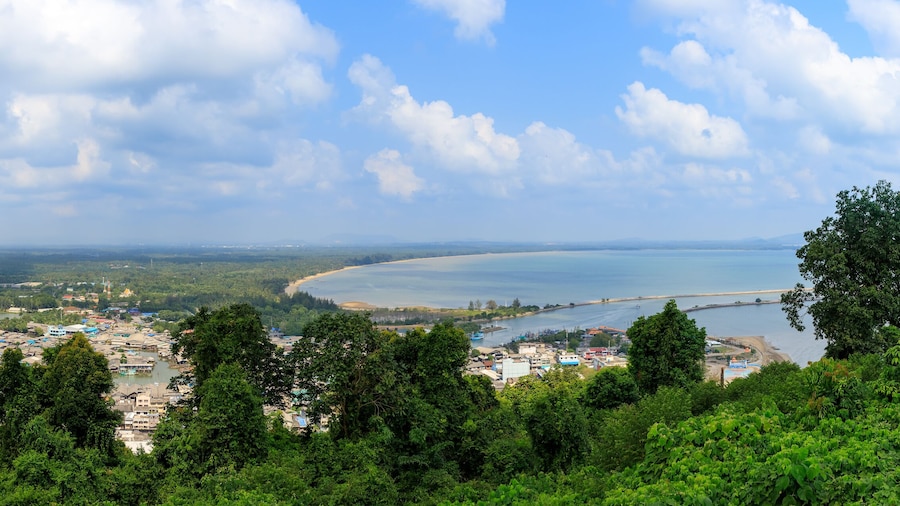 Plage de Pak Nam Chumphon