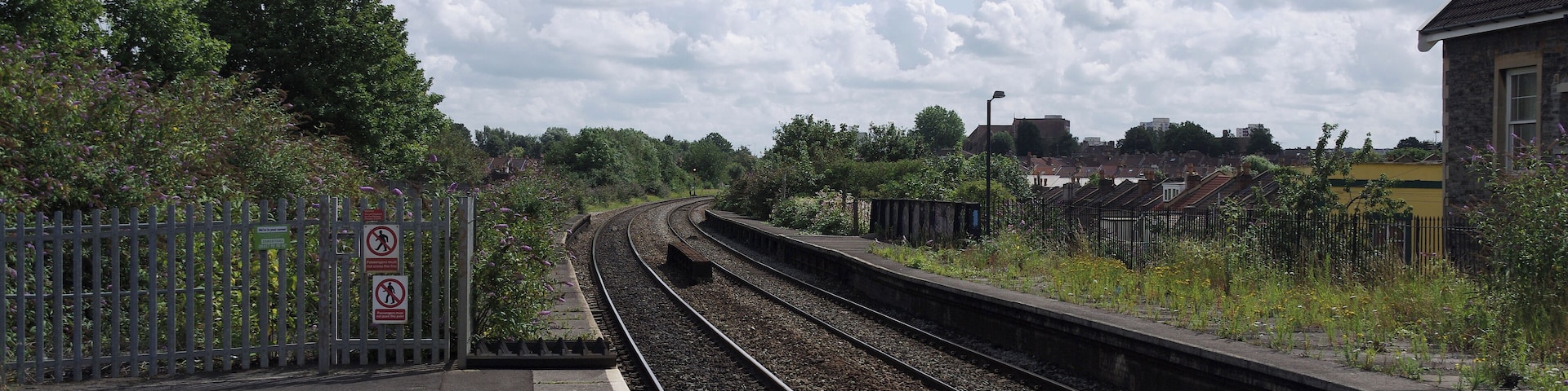 Looking south along the southbound platform at Stapleton Road.