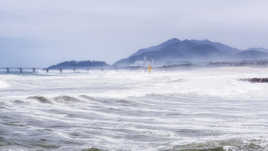 Strong waves in Namhangjin