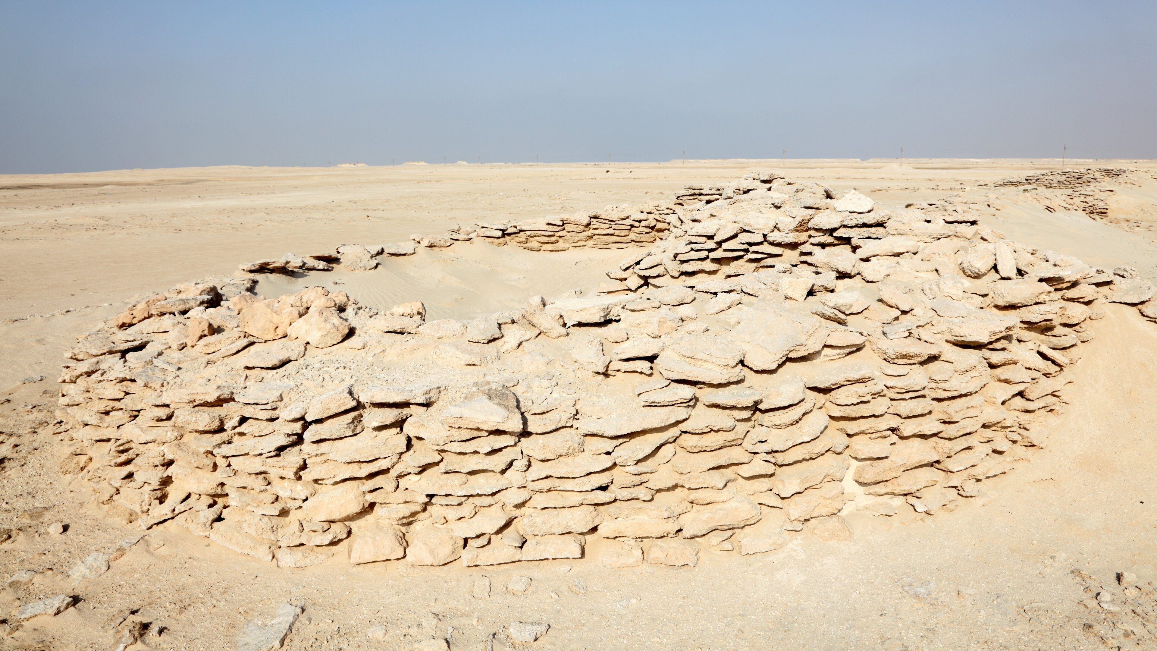 Zekreet Fort which includes building ruins