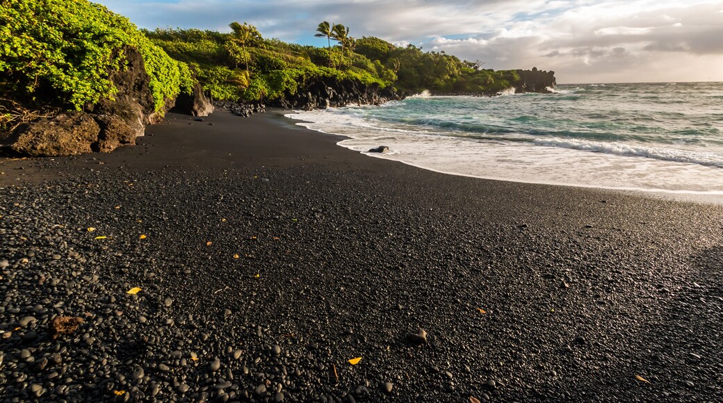 ブラックサンドビーチ