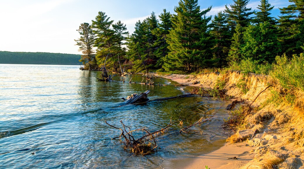Coast Of Lake Superior. Small cove on the shores of beautiful Lake Superior.