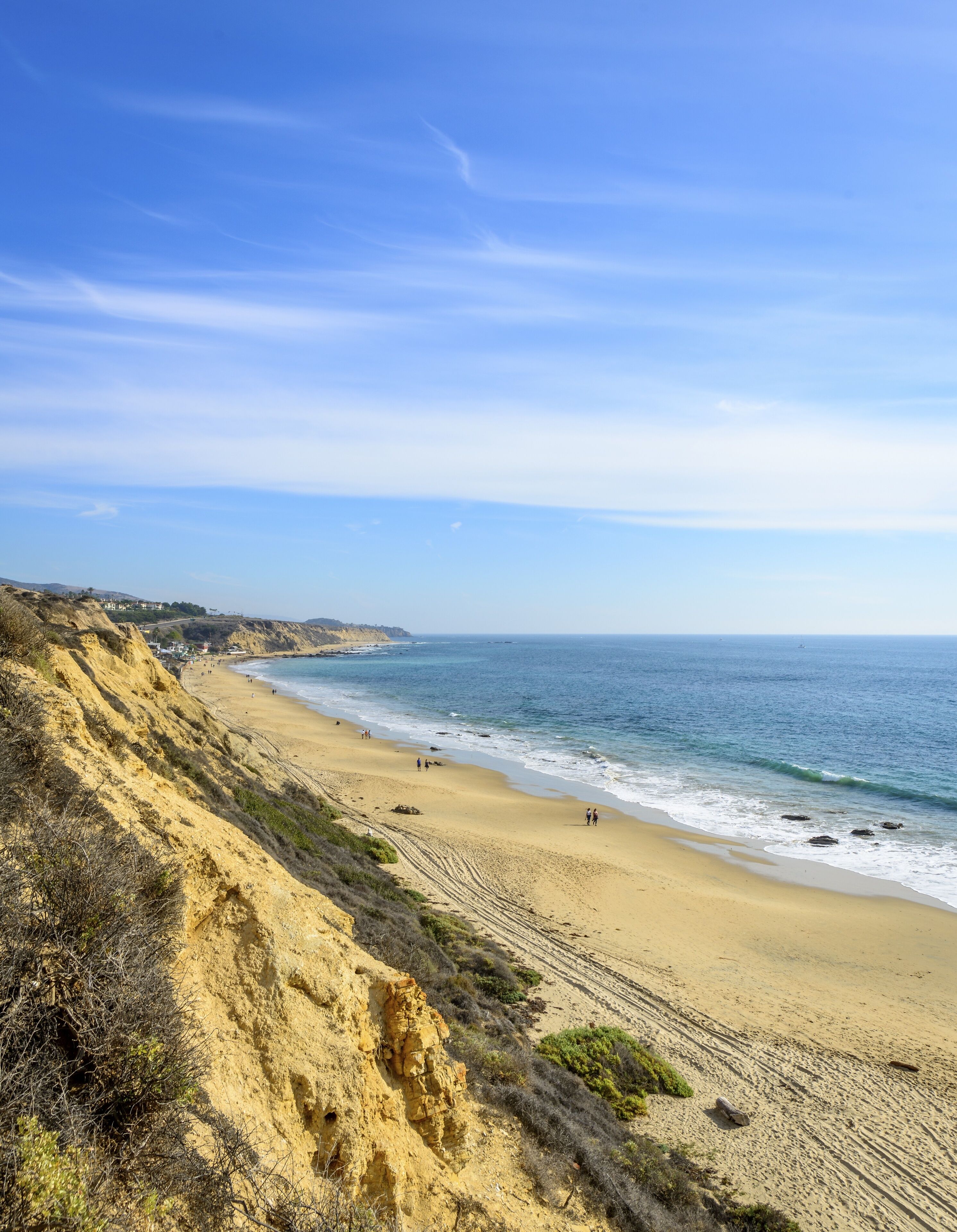 View of the sandy beach from Vista Point, Pelican Point, coastal reserve, Crystal Cove State Park, Orange County, California, USA, North America