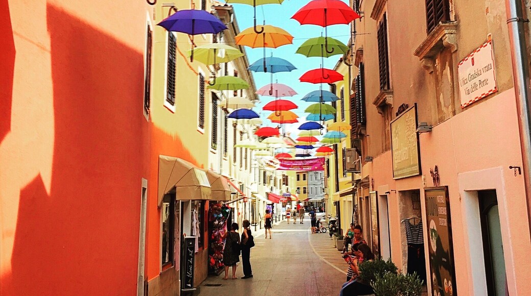 Another beautiful port worth visiting if in this area of Croatia. I'm here in July, the middle of the tourist season and it's amazingly quiet. A great place to Warner and relax.