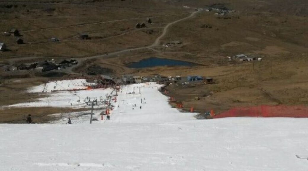 Great fun on the slopes at Afriski, with this amazing mountain view surrounding you. Take a break from skiing/snowboarding and have lunch or a cup of hot chocolate at the Gondola Café!