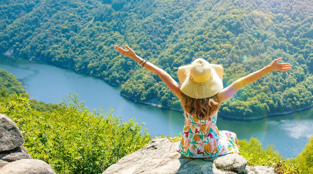 VallĂ©e de la Dordogne et ForĂȘt BessĂšde