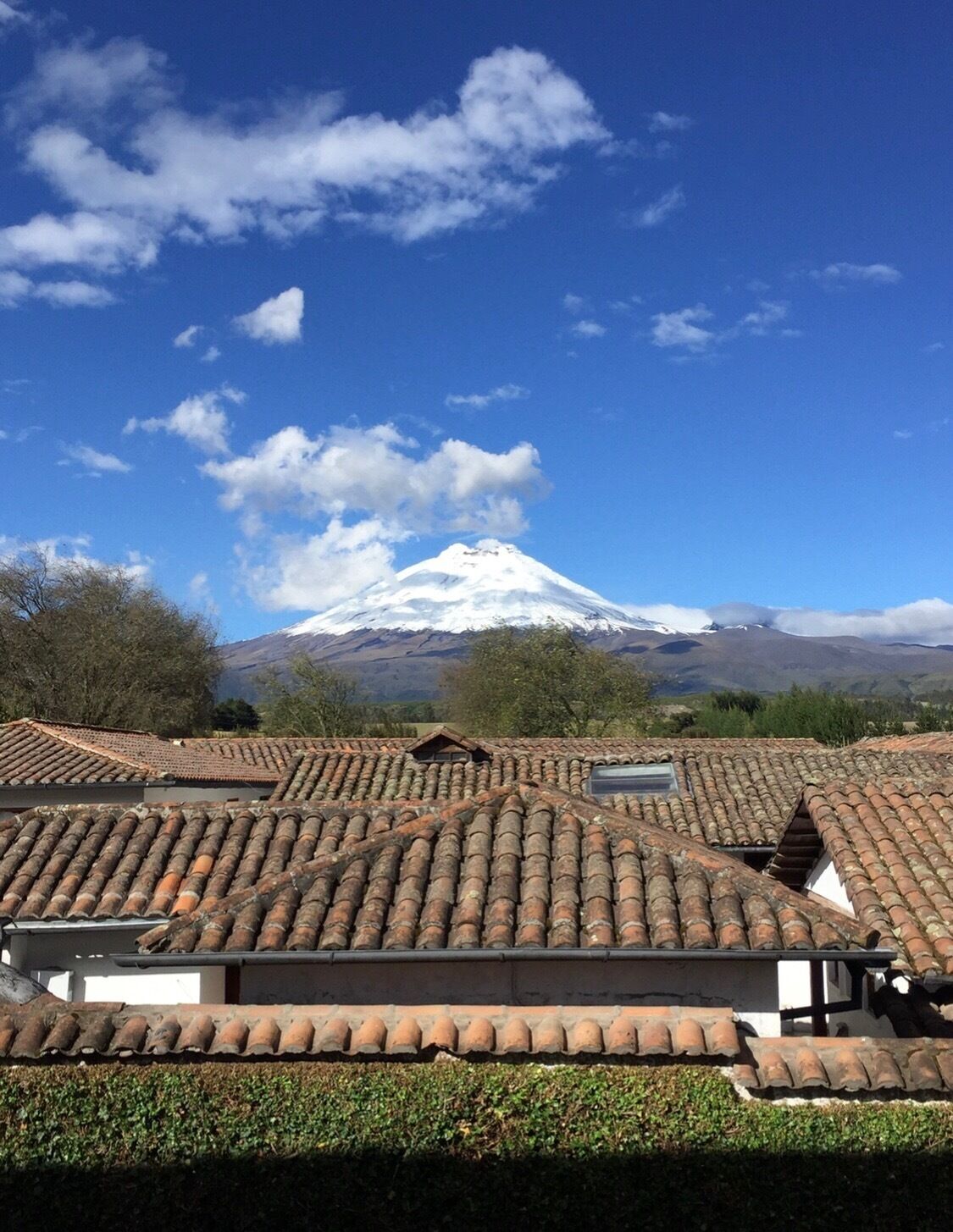 Beautiful Hacienda, very comfortable rooms and an incredible view to Cotopaxi Volcano 