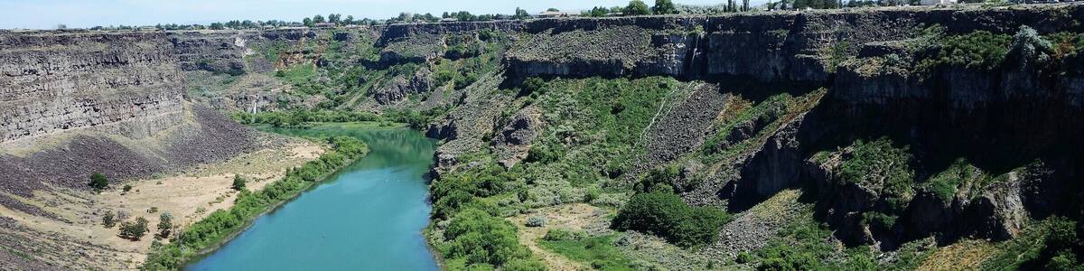 Incredible canyon in the middle of the Twin Falls