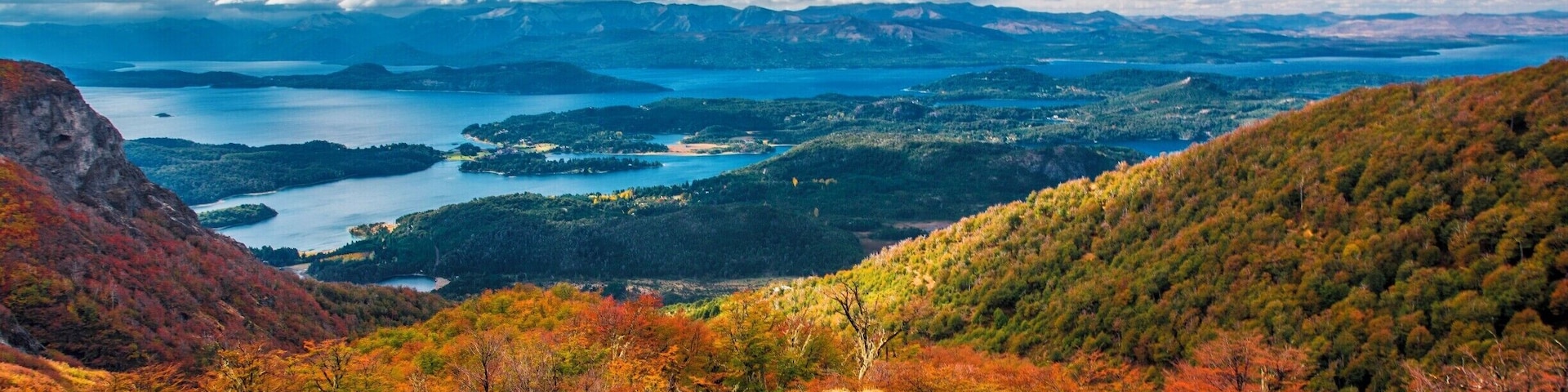 View over the seven lakes as seen while trekking to Cerro Lopez in Nahuel Huapi #NationalPark. That day I trekked in a lot of rain but arriving to the refugio the rain stopped for a bit and I had the chance to enjoy the landscape. Although autumn in Patagonia means a lot of rain it's still a very good part also, enjoying the colors of the trees of the numerous forest which are there.
#hiking