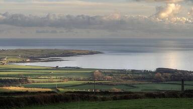 Scholaby and Bay ny Carrickey