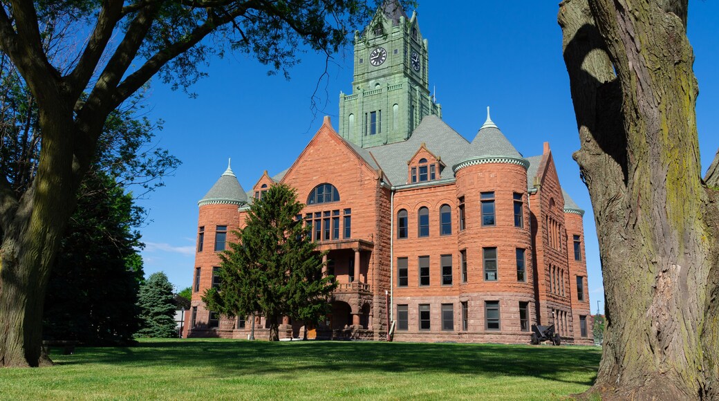 Clinton County Courthouse.