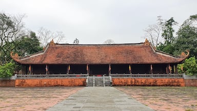 Main Temple And Courtyard Of Lam Kinh Ancient Royal Capital In Thanh Hoa, Vietnam. The Lam Kinh Royal Capital In Thanh Hoa Province Was The Capital For The Le Dynasty.