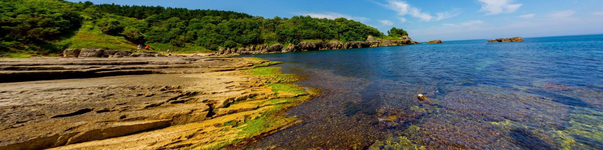 Kefken , Kerpe , Bağırganlı , Kandıra region Turkey's coastal region is famous for its cliffs and sunsets.
The region, famous for its natural pools and fishermen, awaits holidaymakers.