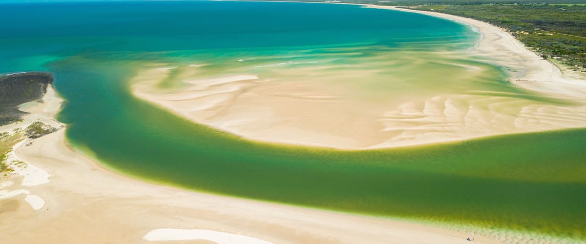 Elliot Heads Beach showing a beach, landscape views and general coastal views