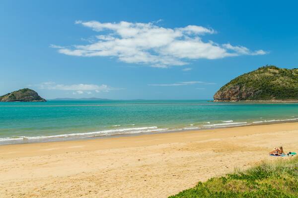 Kemp Beach featuring general coastal views, island views and a beach