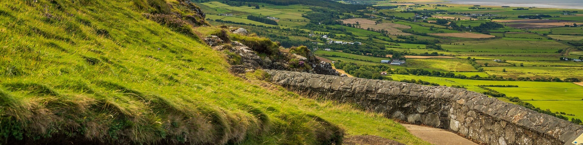 Binevenagh showing landscape views and tranquil scenes