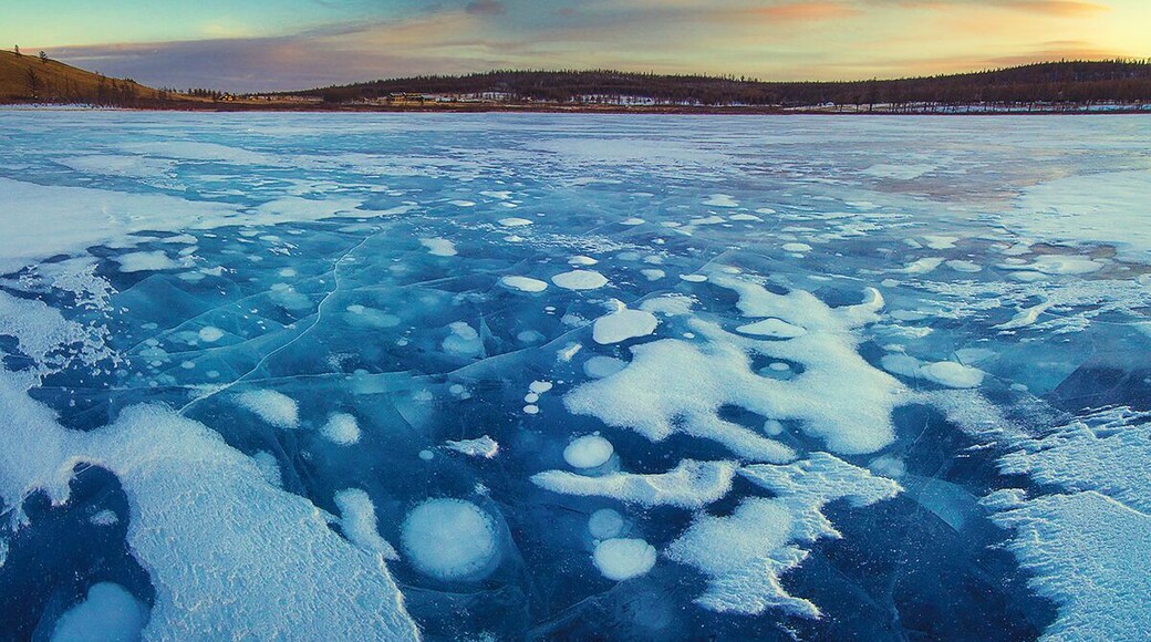 winter landscape of Khar zurkhnii khukh nuur, Tsenkher mandal soum, Khentii province, Mongolia