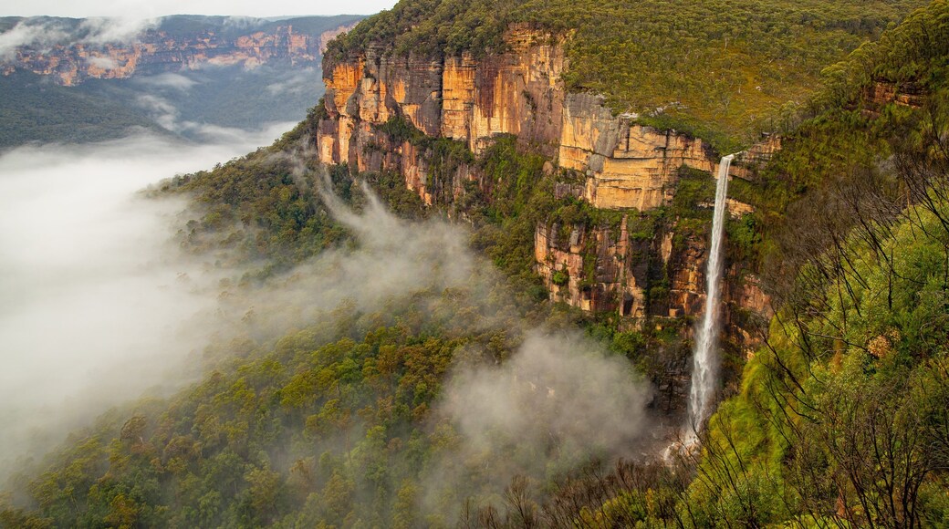 Govetts Leap lookout featuring a cascade, landscape views and mist or fog
