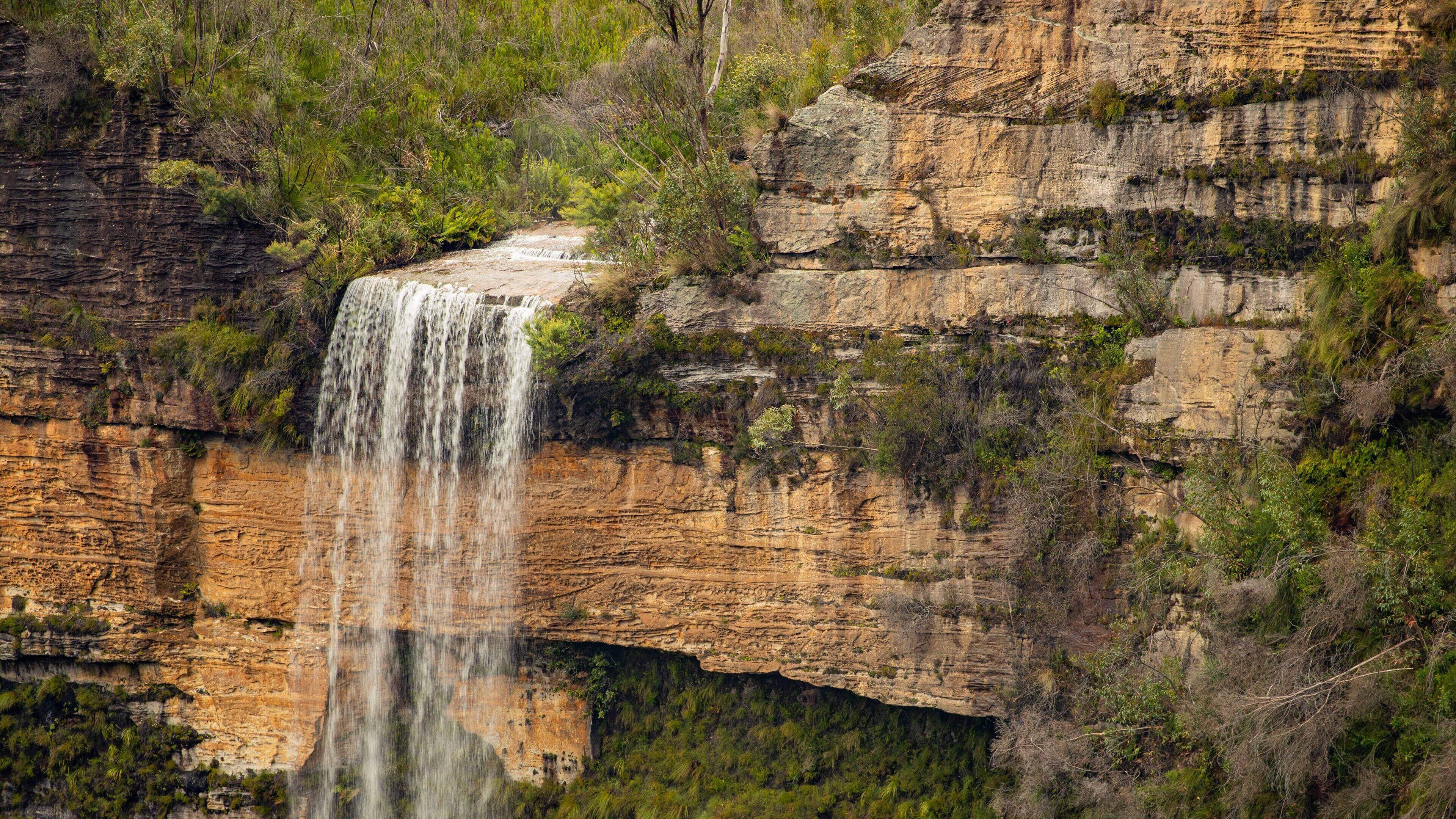 Govetts Leap lookout which includes a cascade and a gorge or canyon