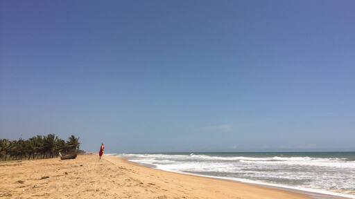 My favourite part of Ghana: the Volta Region doesn't disappoint /and Ada Foah is about 3 hours by trotro from Accra/. The people and the views are full of sunshine!
#Trovember
P.S. You can read more about it here--
https://bit.ly/2BcC4Gk