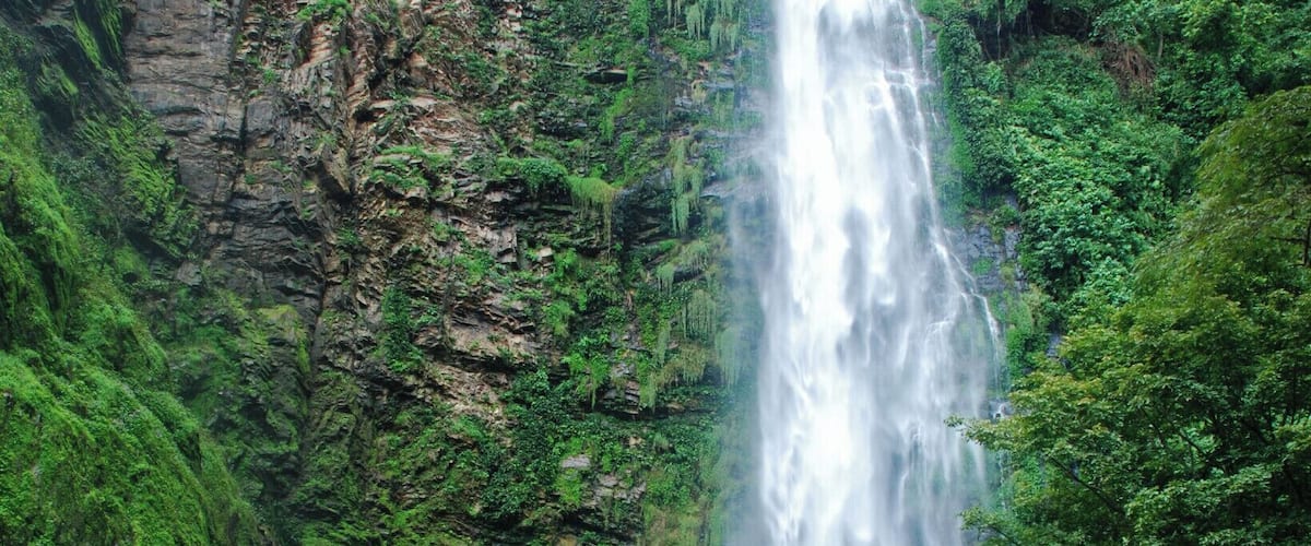 Wlii waterfall, a short trip from Hohoe along the border with Togo.