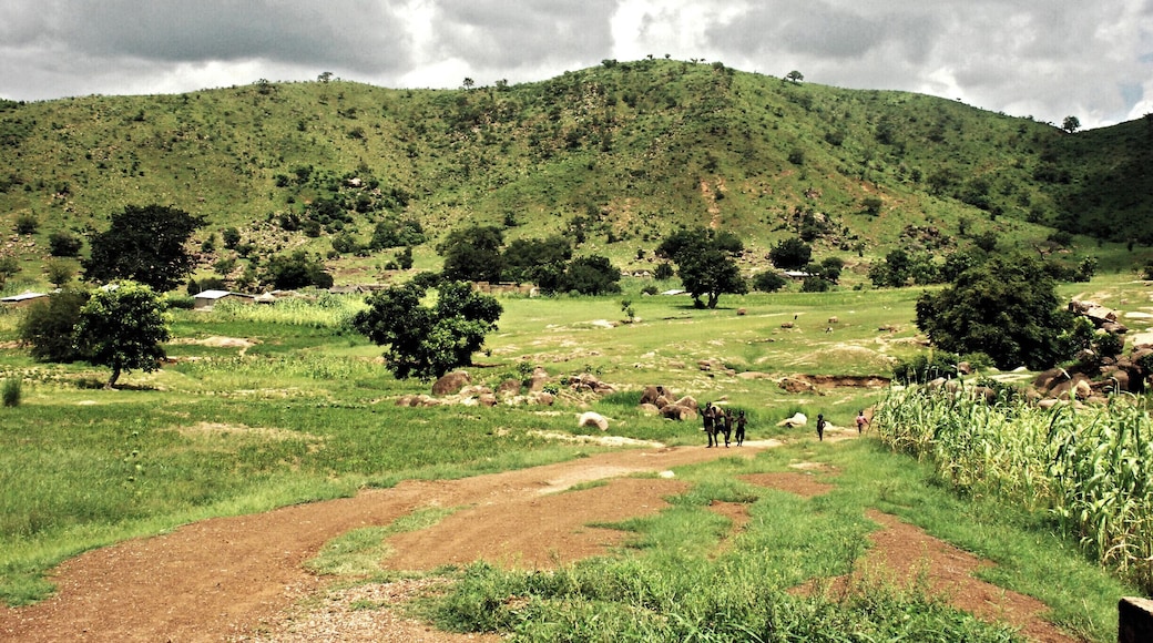 Strolling in northern Ghana: up and down we go :)
