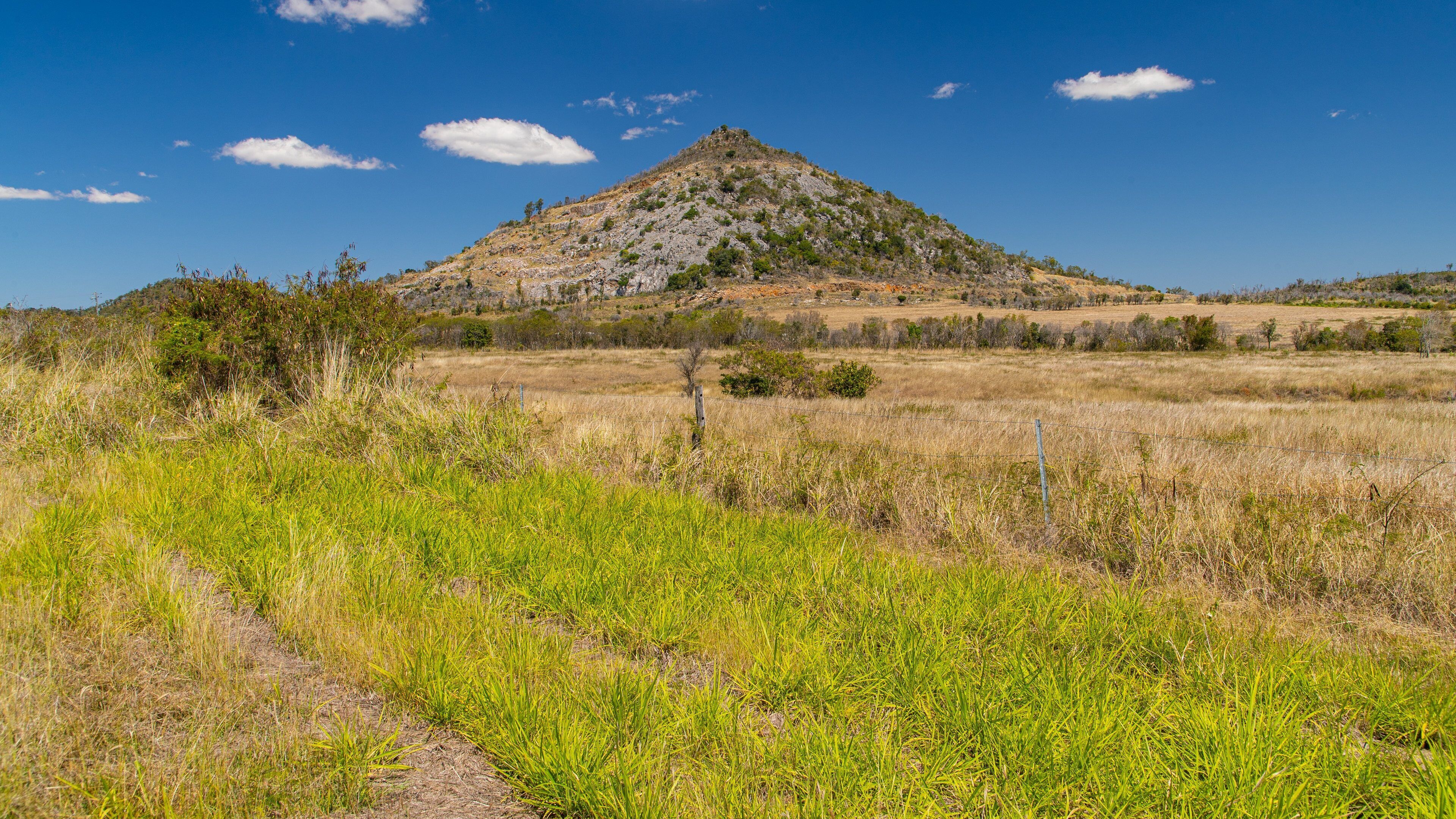 Mount Etna Caves National Park featuring tranquil scenes and mountains