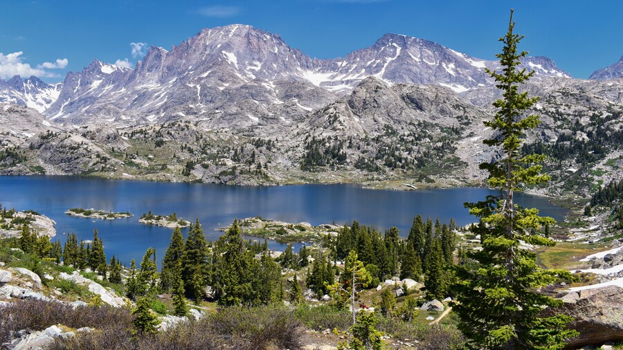 Island Lake in the Wind River Range, Rocky Mountains, Wyoming, views from backpacking hiking trail to Titcomb Basin from Elkhart Park Trailhead going past Hobbs, Seneca, Upper and Lower Jean Lakes as
