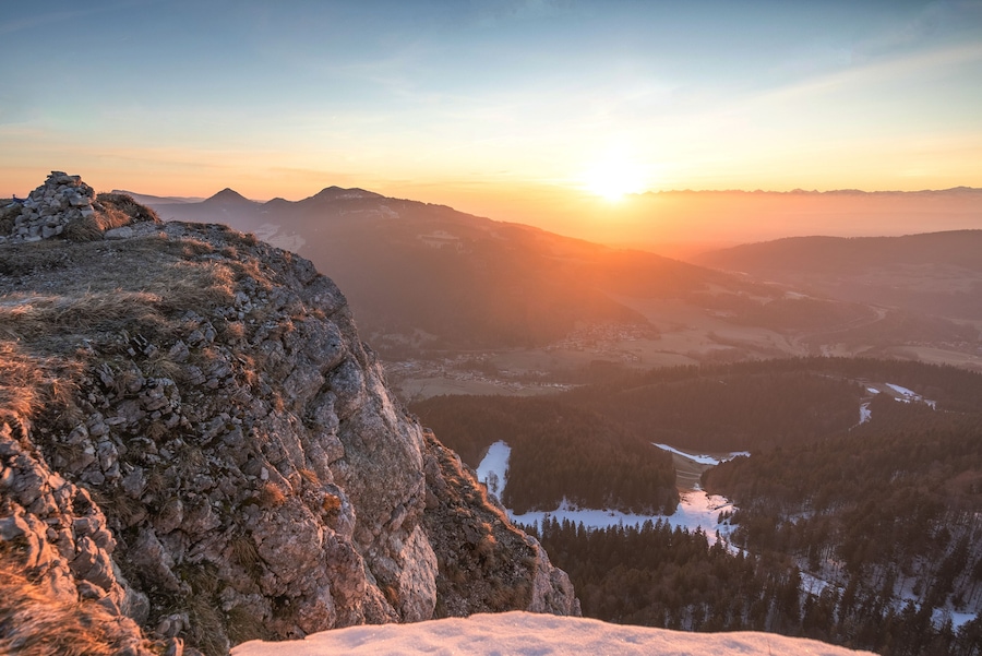 Lever de soleil depuis le Mont d'Or, dans le Doubs.